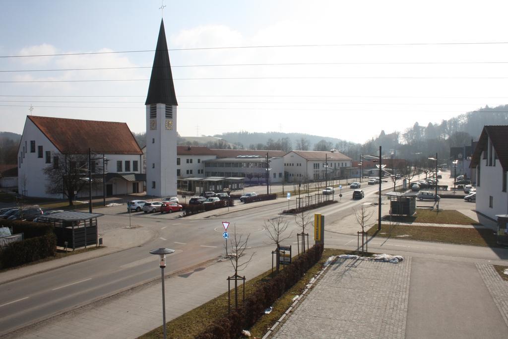 Pension Kirchenwirt Niederaichbach Zewnętrze zdjęcie
